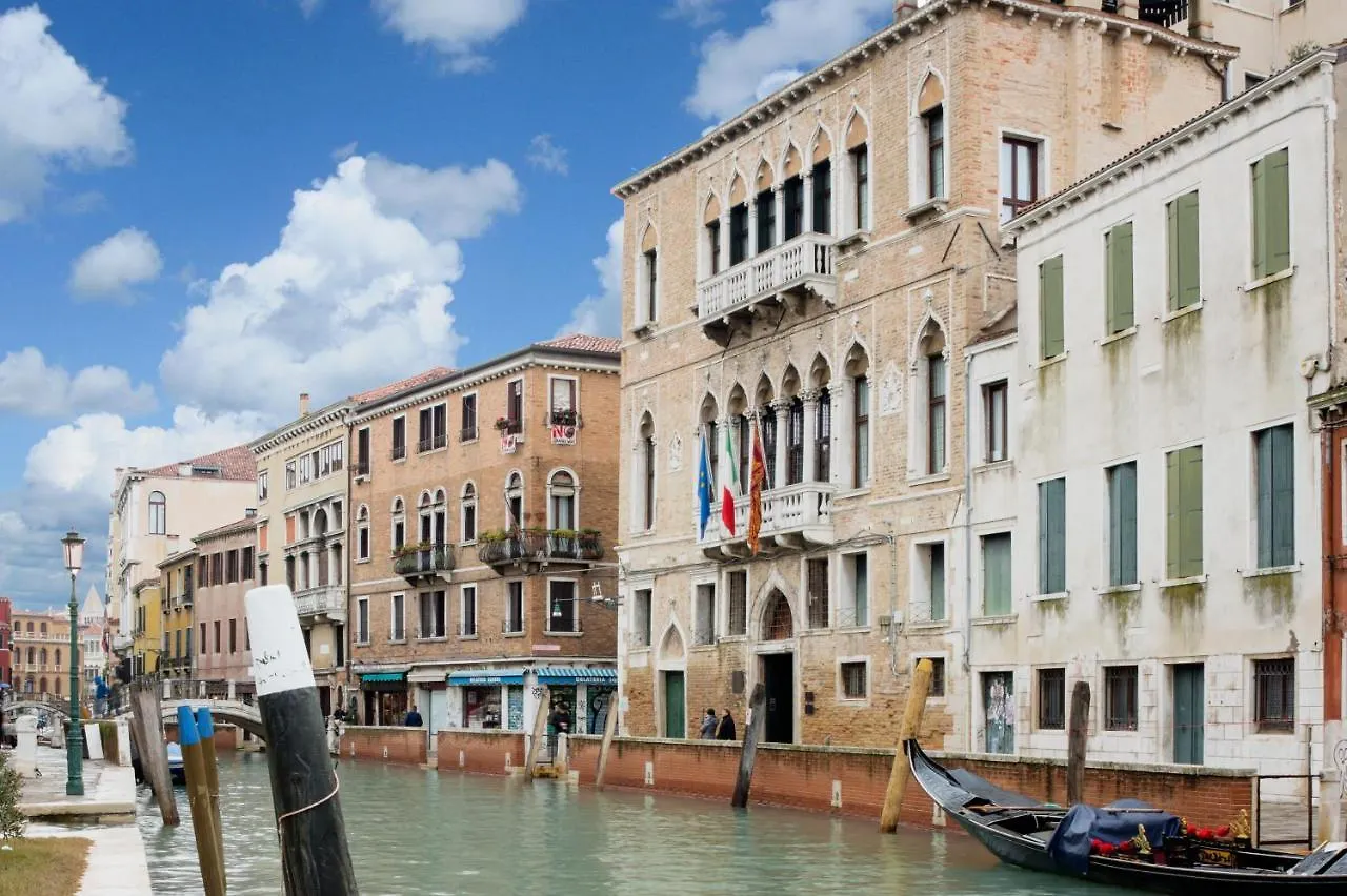 Hotel Nani Mocenigo Palace Венеция 5*,  Италия