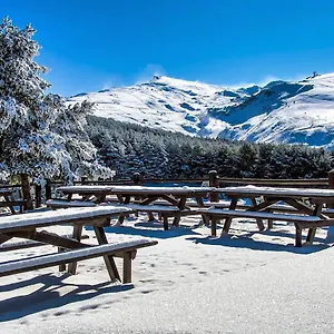 Todosierranevada Zona Baja - Montblanc Vistas A La Montana - Junto A Telecabinas Serra Nevada